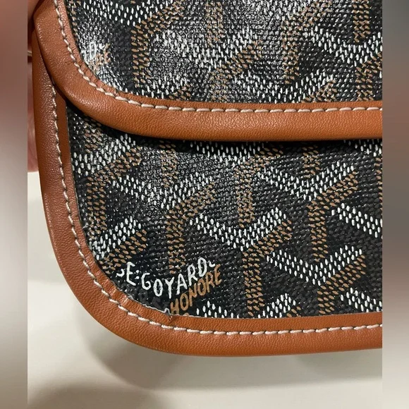 Chevron Style Envelope Pouch Wallet, Brown/Tan - Inspiration- 20x11 cm - Picture 7 of 11